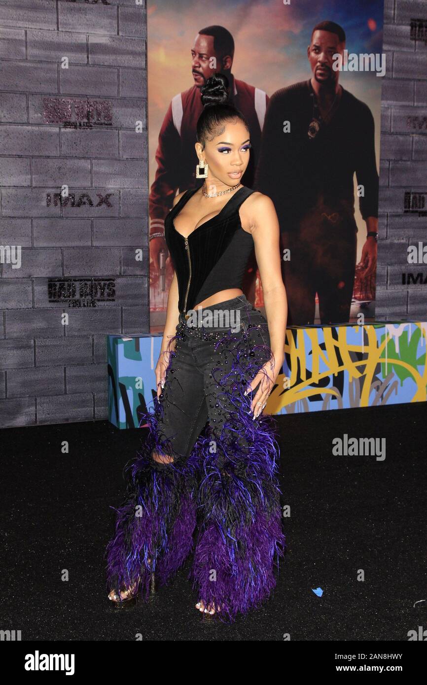 Los Angeles, CA. Xiv gen, 2020. Saweetie presso gli arrivi per Bad Boys per la vita Premiere, TCL teatro cinese (in precedenza Grauman's), Los Angeles, CA, 14 gennaio 2020. Credito: Priscilla concedere/Everett raccolta/Alamy Live News Foto Stock