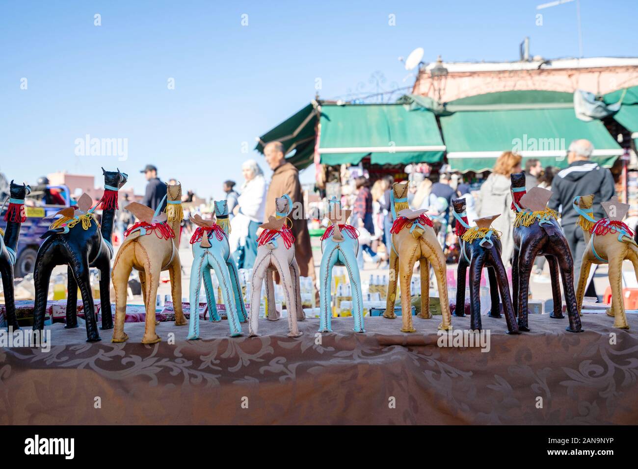 Camel souvenir alla Djemaa el Fna a Marrakech, Marocco Foto Stock