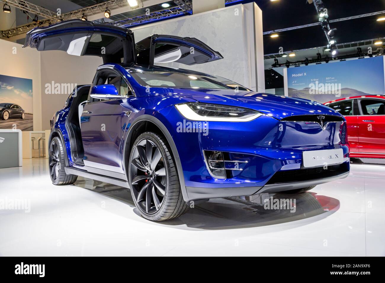 Bruxelles - Jan 9, 2020: Tesla Model X auto elettrica presentata a Bruxelles Autosalon 2020 Motor Show. Foto Stock