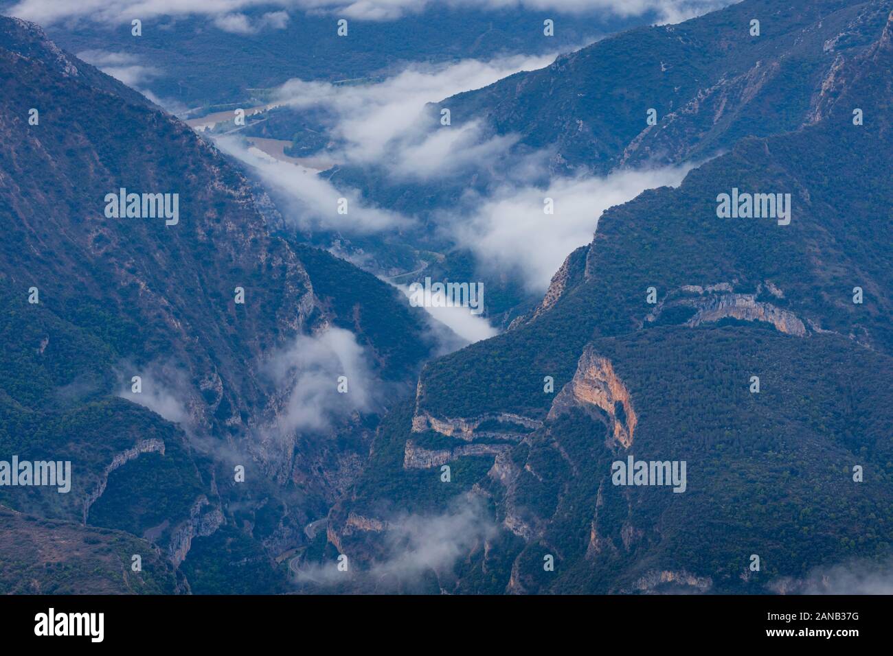 Terradets gorge, Noguera Pallaresa river, Montsec gamma, il Pre-Pyrenees, Lleida, Catalogna, Spagna, Europa Foto Stock