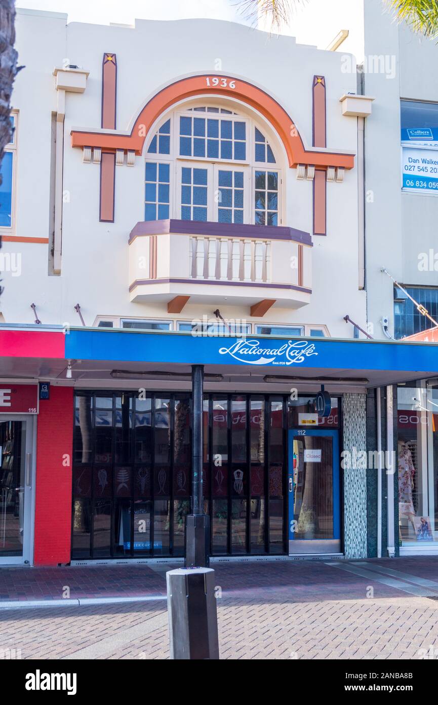 Art Deco missione spagnola di stile caffetteria nazionale da J.T. Louis fieno, 1936, Napier, Hawke's Bay, Isola del nord, Nuova Zelanda Foto Stock