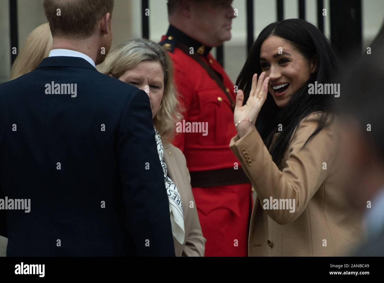 Londra, Regno Unito. HRH Il Duca e la Duchessa di Sussex fare una visita al Canadian Alta commissione al Canada House, Londra, Inghilterra, Regno Unito Martedì 7 Gennaio, 2020. Ref: LMK370-J5990-070120 Justin Ng/Landmark WWW.LMKMEDIA.COM Media Foto Stock