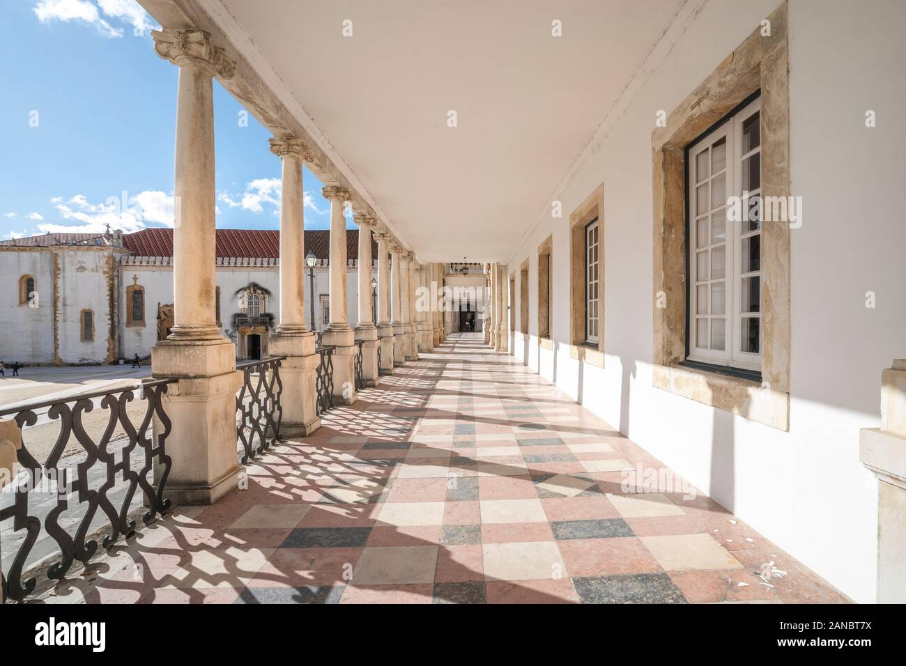 Arcade dell Università di Coimbra - una delle più antiche università in Europa, Portogallo Foto Stock