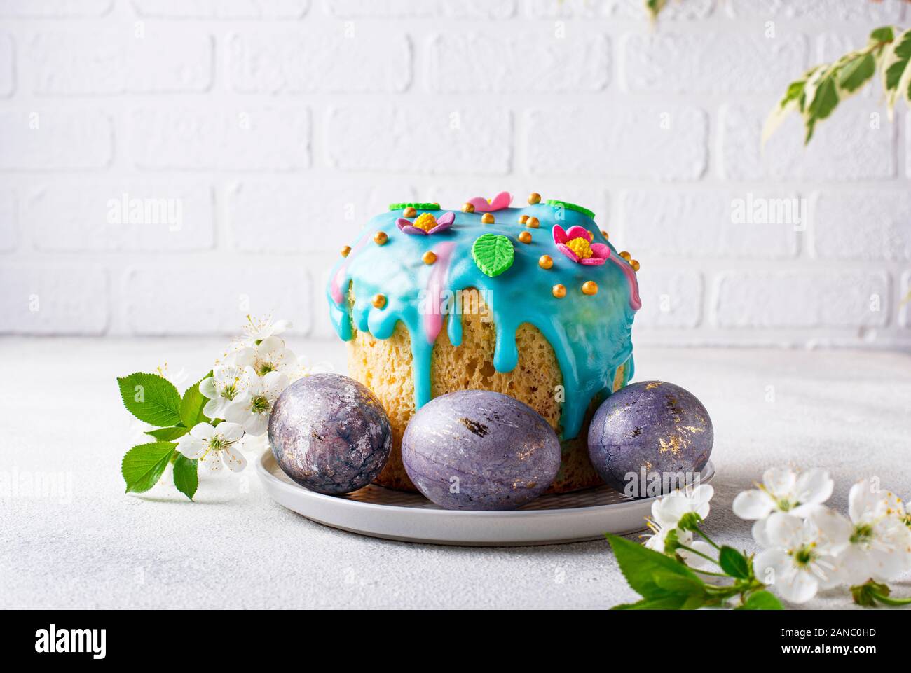 Tradizionale torta di Pasqua con topping Foto Stock