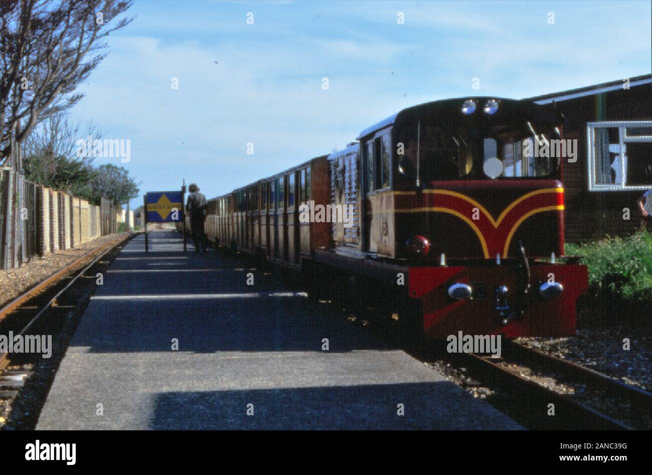 BO-BO MAINLINE locomotiva diesel J. B. Snell, Romney Hythe e Dymchurch Railway a Greatstone sul mare, Kent, Inghilterra 1986 Foto Stock