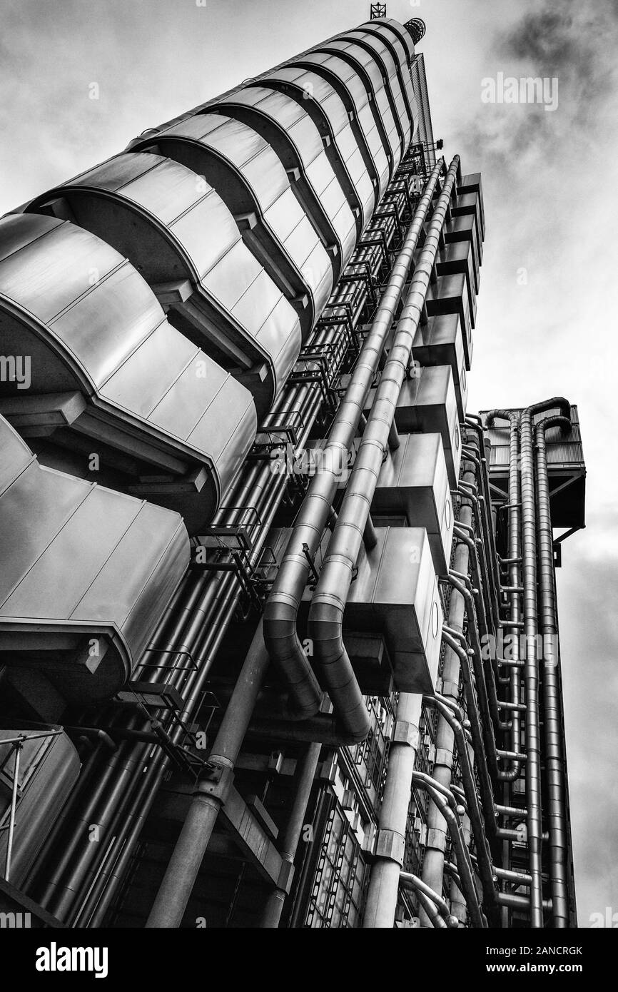 Guarda il Lloyds Building, Londra, Inghilterra, Regno Unito. Foto Stock