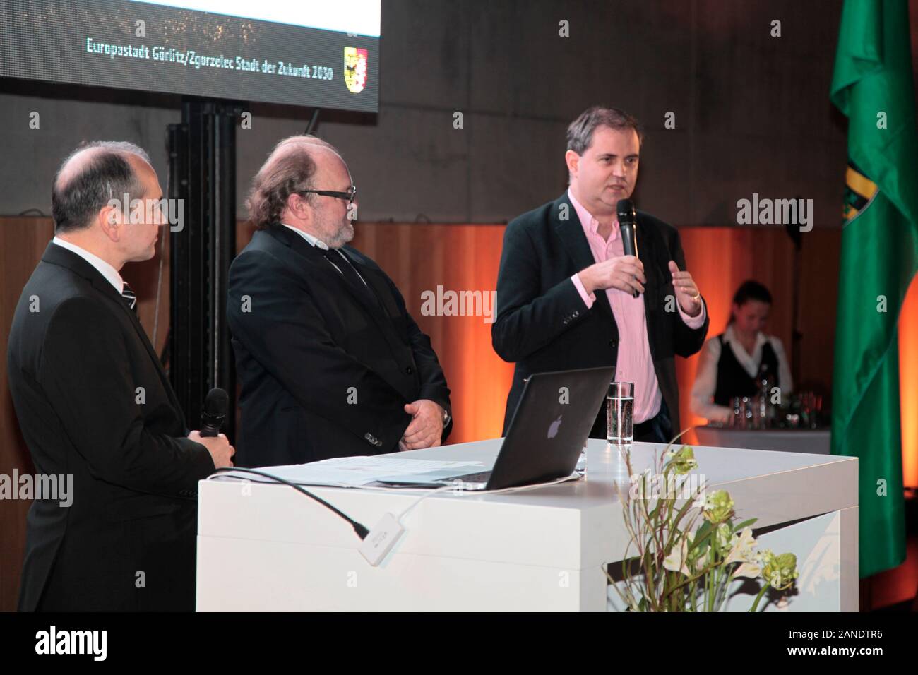 Oberbürgermeister Ottaviano Ursu ,Stefan Arndt (X Filme), Markus Görsch (MDM) beim Neujahrsempfang der Stadt Görlitz in der Schenckendorff-Turnhalle in Foto Stock