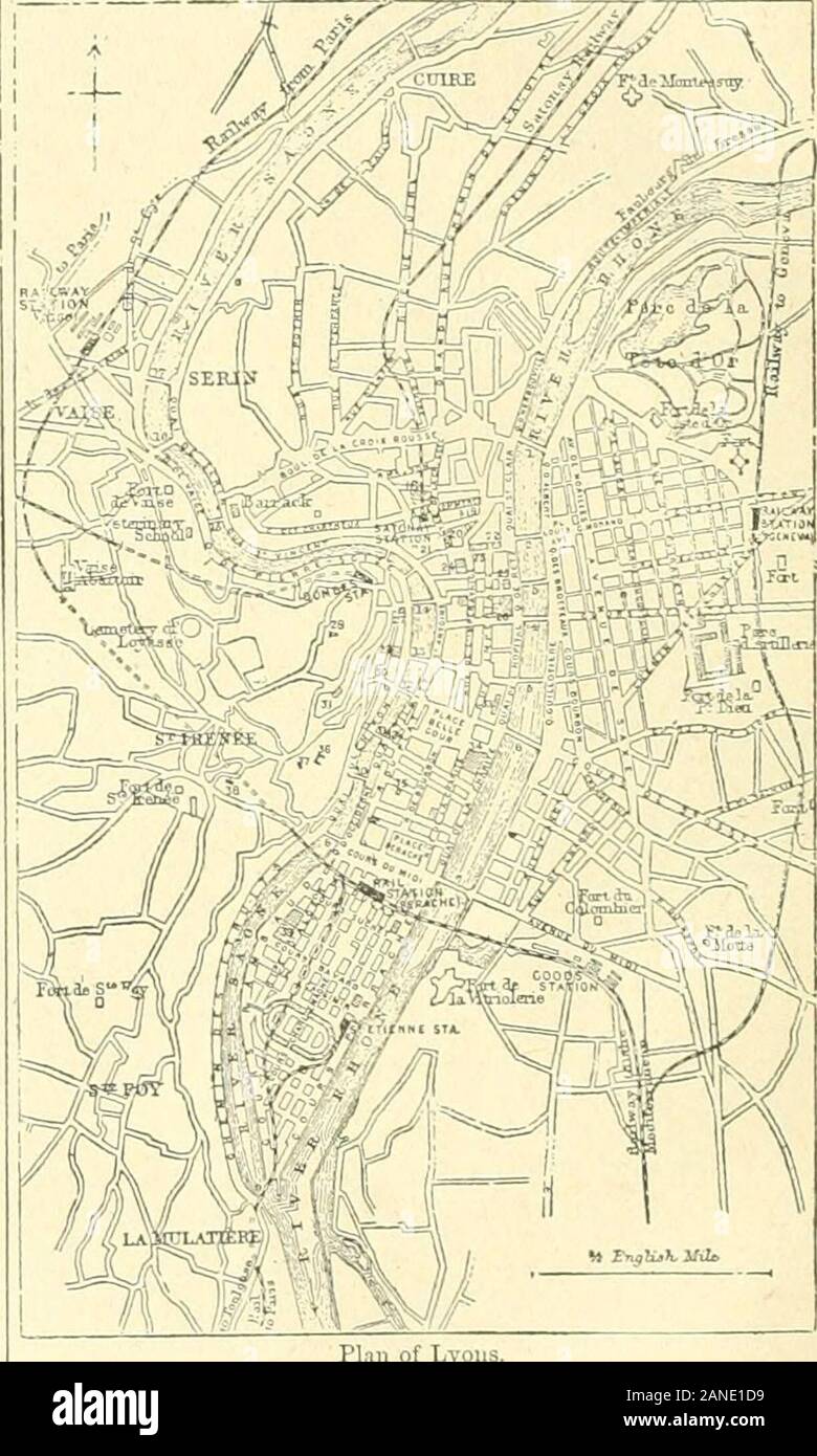 Enciclopedia Britannica; un dizionario delle arti, scienze e literatureWith generale mappe nuove e originali articoli americani da eminenti writersWith American le revisioni e aggiunte, portando ciascun volume fino a data . rees iuto differenziata diverse più o meno stronglymarked varietà locali. (W. H. F.) Lione (francese di Lione), in politica, commerciale, in dustrial e importanza militare, nonché al punto ofsizfej la seconda città della Francia, ex capitale ofLyomiais e riow capoluogo del dipartimento ofRhone, apat. di una corte di appello e di una disciplina militare-mento, e f Foto Stock