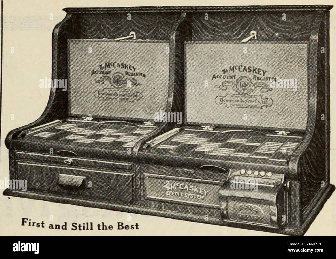 Canadian grocer Ottobre-Dicembre 1913 . Ltd 50 Limone Bros 48 Lindners, Limited 7 Lytle Co., Ltd., T. 54 M MacNab, T. A., & Co 15 McCabe, J. J 48 McCann & Langford 15 Mclntire, W. E 61 McLaughlin, J. J 2 McLeod & Clarkson 15 Magor, figlio & Co 20 Malcolm & Figlio, jno 52 Mason & Hickey 12 Mathieu & Co., J. L 15 Aceto Midland Co., Ltd... 8 Millman, W. H., & Sons 14 Mott, John J., & Co 50 Nagle Agenzia Mercantile ... 61 Nicholson & Bain 47 Nord Atlantico. Ltd 17 mulini oceano 49 OLoane, Kiely & Co., Ltd... 14 Oscar Onken Co coperchio anteriore interno Paine Co., Ltd., J. B 51 Paterson & Sons, R 13 Pa Foto Stock