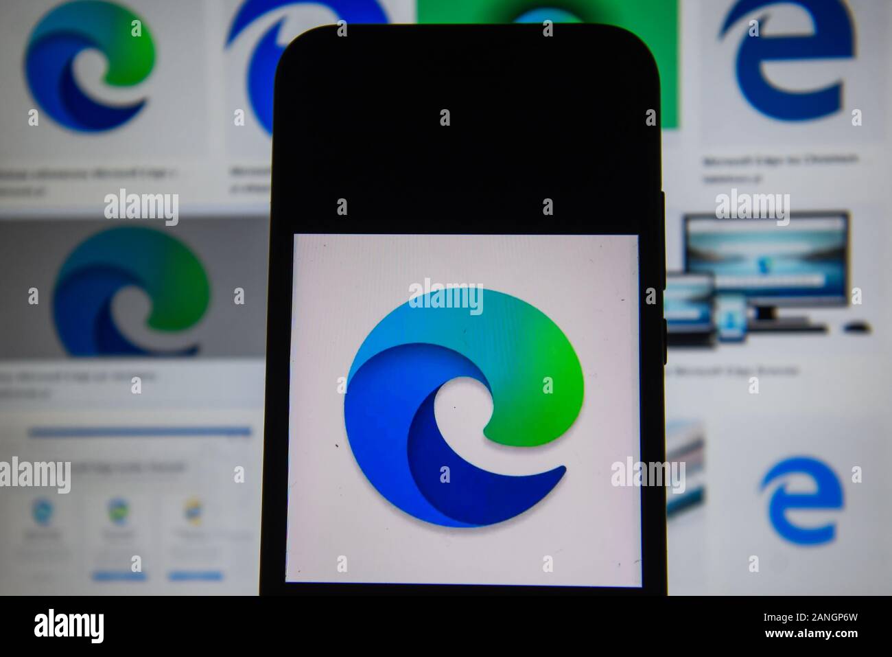 La Polonia. Xvii gen, 2020. In questa illustrazione della foto di un bordo di Microsoft logo visualizzato su uno smartphone. Credito: Omar Marques/SOPA Immagini/ZUMA filo/Alamy Live News Foto Stock