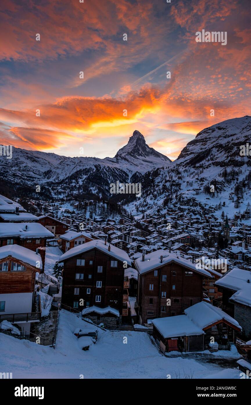 Di Zermatt in Svizzera su un meraviglioso tramonto Foto Stock