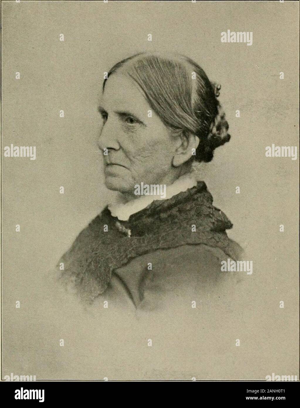La storia di Boothbay, Southport e Boothbay Harbor, Maine1623-1905con la famiglia genealogie . Come wid. con tre chil. Essa enunciati per l'America,dopo la morte di suo marito, per rendere la sua casa con la famiglia Reed.giunse nel 1765. I bambini erano William, Andrew e Jennet. Thedau. d. sul passaggio. Dopo le mamme secondo m. I figli erano broughtup nel Leishman famiglia. John Leishman era il primo meccanico e builder in città in histime. Egli ha costruito la propria casa nel 1775, di cui sopra; l'uno per JosephCampbell, che è diventata la Casa di Boothbay; uno per WilliamMcCobb, costruito Foto Stock
