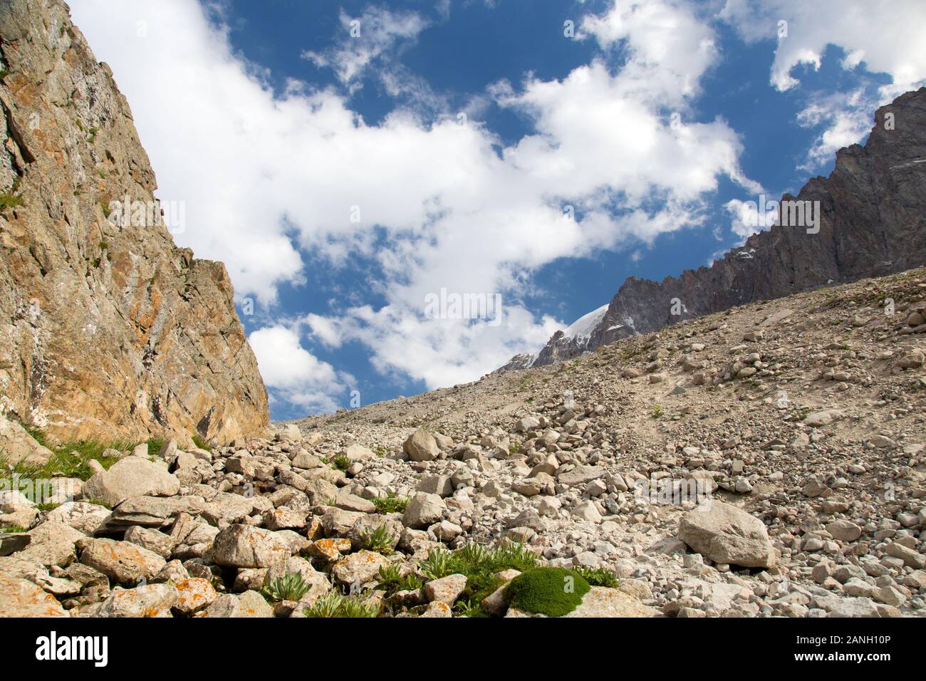 Le montagne del Tian Shan gamma in Kirghizistan vicino Ala Archa Parco Nazionale Foto Stock