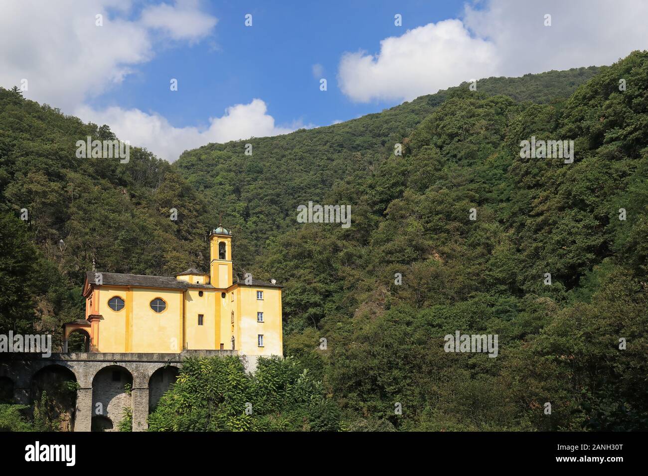 Chappel di Santa Maria Addolorata al Sacro Monte sopra il villaggio di Brissago, Svizzera Foto Stock
