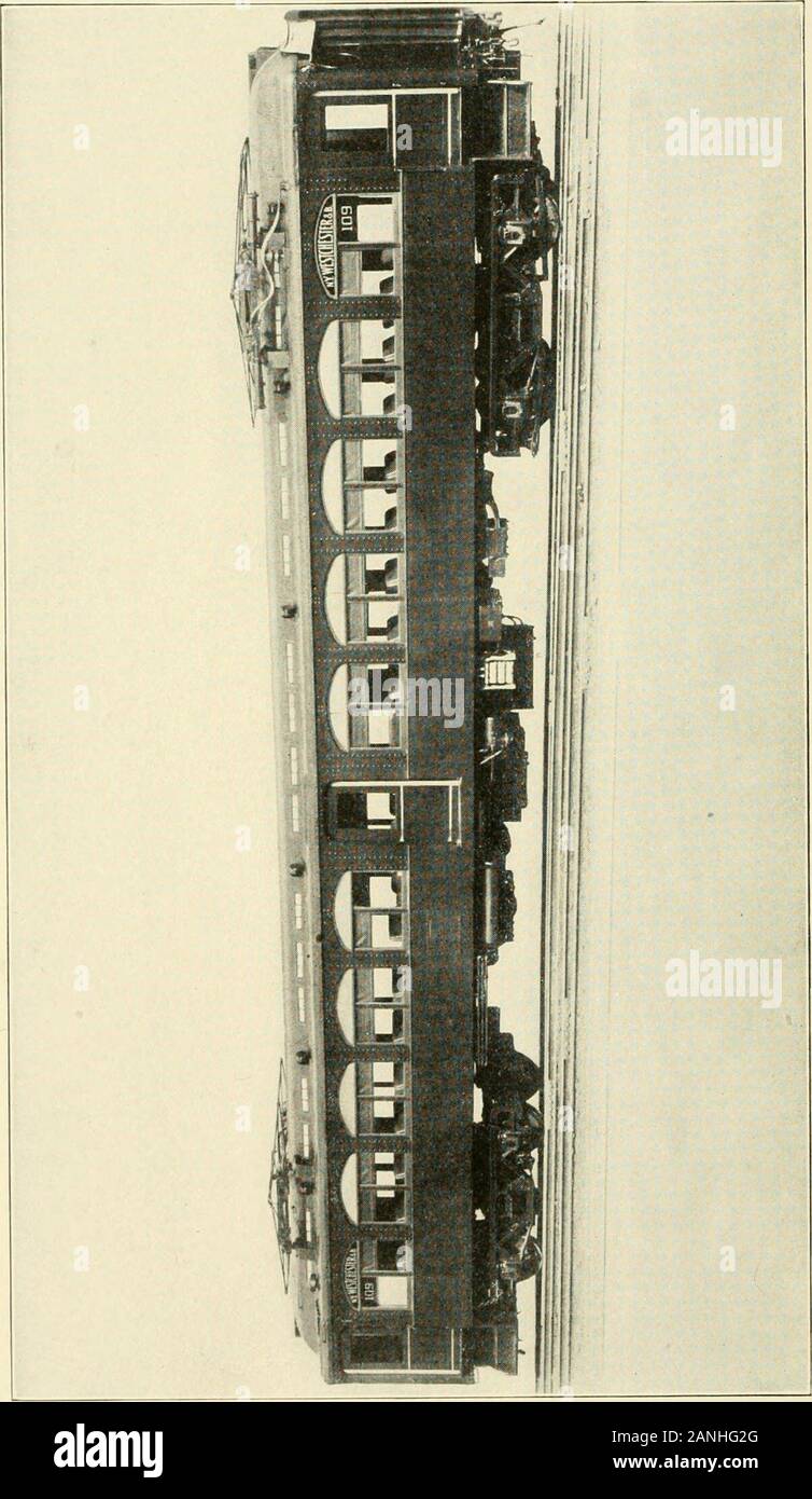 Dell'enciclopedia di energia elettrica applicata : un riferimento generale sul lavoro a corrente continua di generatori e motori, batterie di accumulatori, elettrochimica, saldatura, cablaggio elettrico, metri, illuminazione elettrica, ferrovie elettriche, le stazioni di alimentazione, quadri elettrici, la trasmissione di potenza in corrente alternata, macchine di telegrafia, ecc. . Prove di unità centrale abitacolo. Le curve illustratethe fatto importante che la velocità cade più lentamente al highspeed, a causa del più basso coefficiente di attrito. Con i freni ad aria compressa itis possibile graduare la pressione di aria per produrre una decelerazione practicallyuniform se non vi è alcun particolare reas Foto Stock