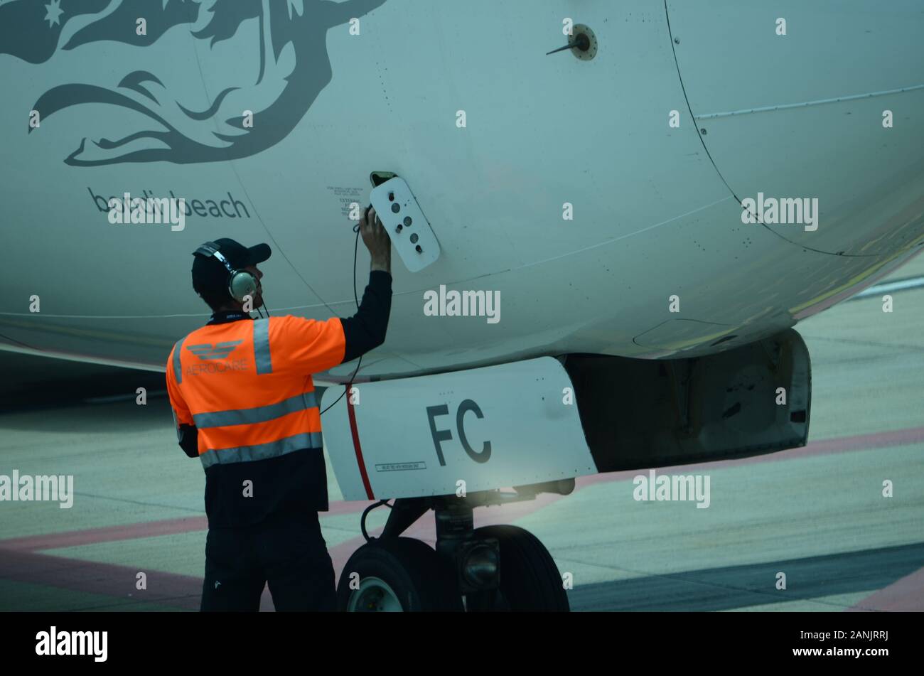 Jet del passeggero su Airport grembiule, pre volo controllare Foto Stock