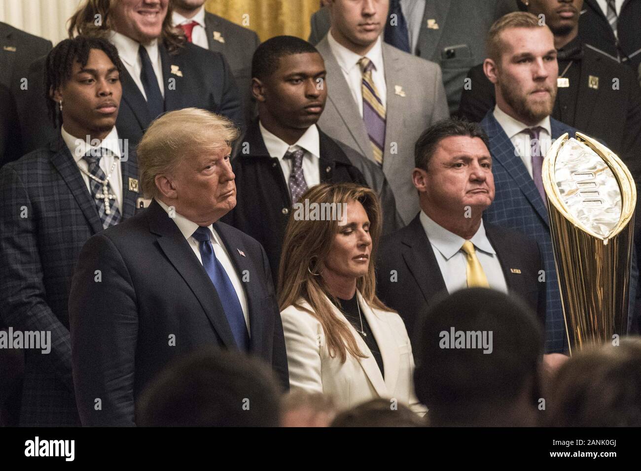 Washington, Stati Uniti. Xvii gen, 2020. Presidente Donald Trump partecipa a un evento con il 2019 College Football campioni nazionali: Università dello stato della Louisiana Tigers in Oriente stanza della Casa Bianca di Washington, DC il Venerdì, 17 gennaio 2020. Foto di Sarah Silbiger/UPI Credito: UPI/Alamy Live News Foto Stock
