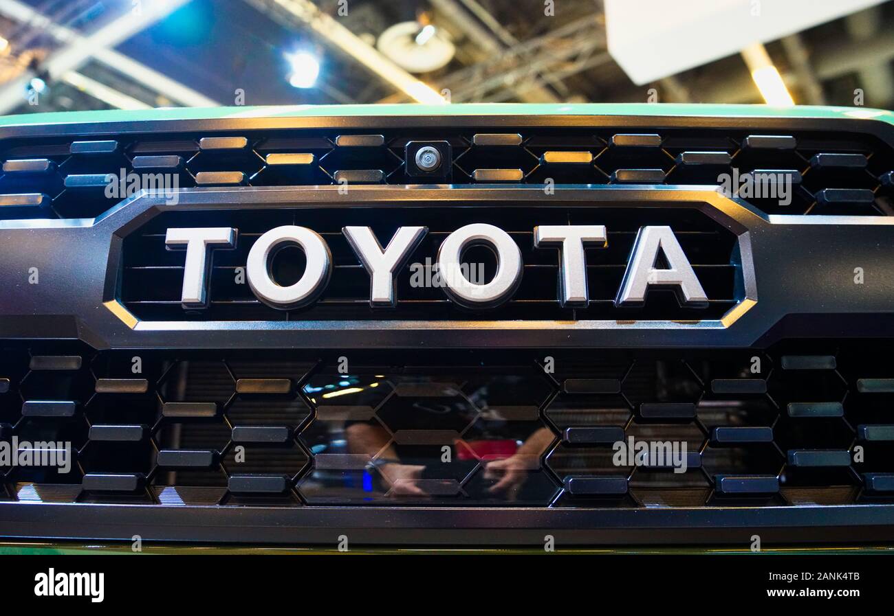 Montréal, Québec, Canada,gennaio 16,2020.Toyota emblema sulla griglia del carrello.Montréal, Québec, Canada.Credit:Mario Beauregard/Alamy News Foto Stock