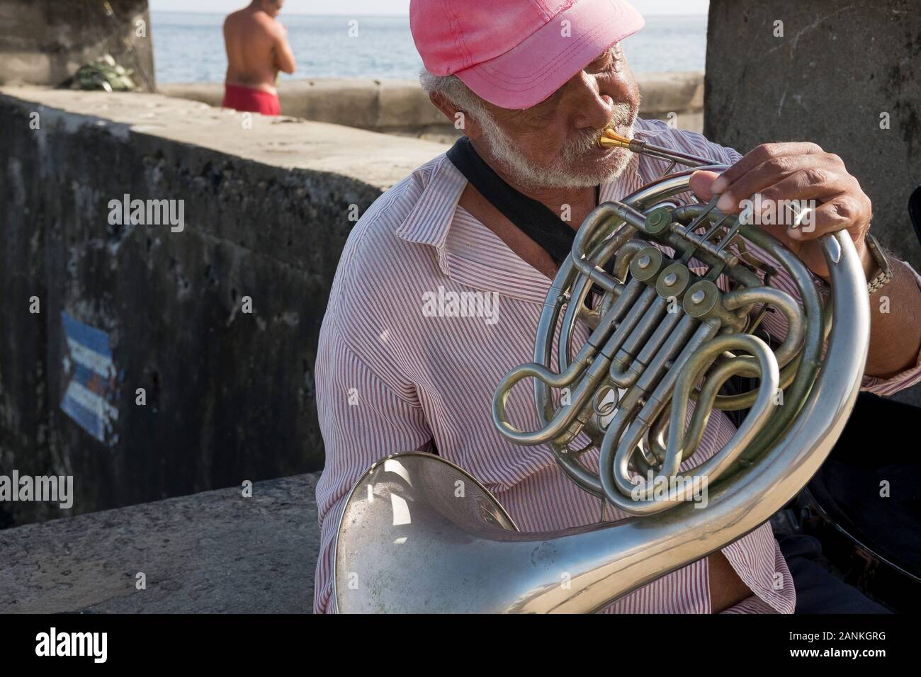 Musicista di strada. L'Avana, Cuba. Foto Stock