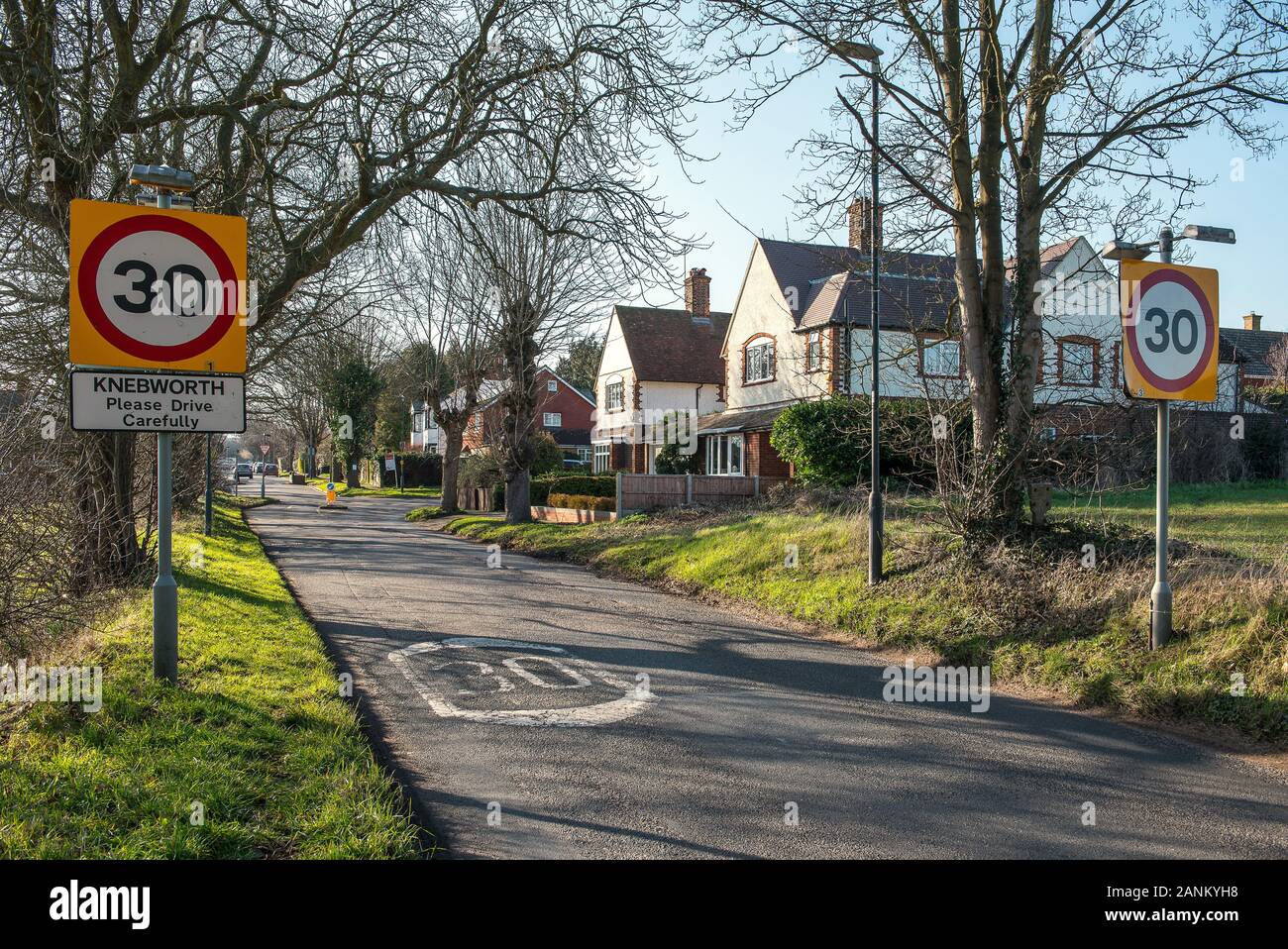 Segnaletica Knebworth Village Speed Foto Stock