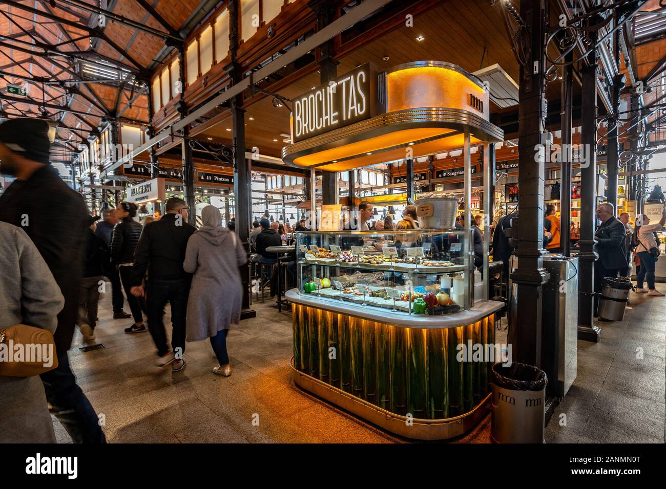 Madrid, Spagna - Mercado de San Miguel mercato alimentare Foto Stock