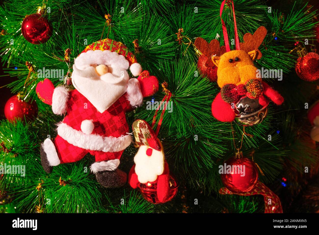 Dettaglio dell albero di Natale decorato Foto Stock