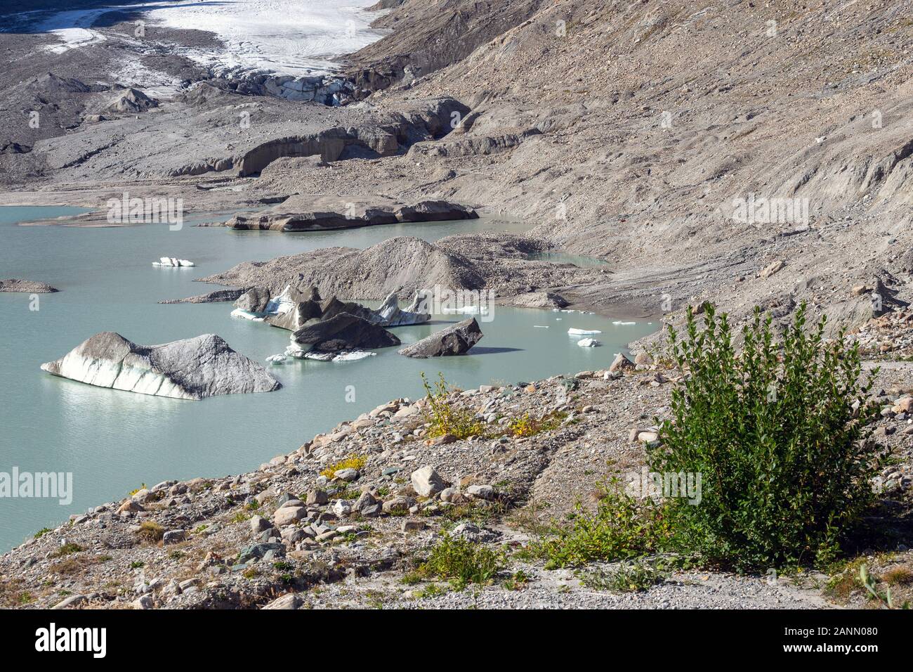 Glocknergruppe massiccio alpino. Il ghiacciaio Pasterze e proglacial lake. Alpi austriache. L'Europa. Foto Stock
