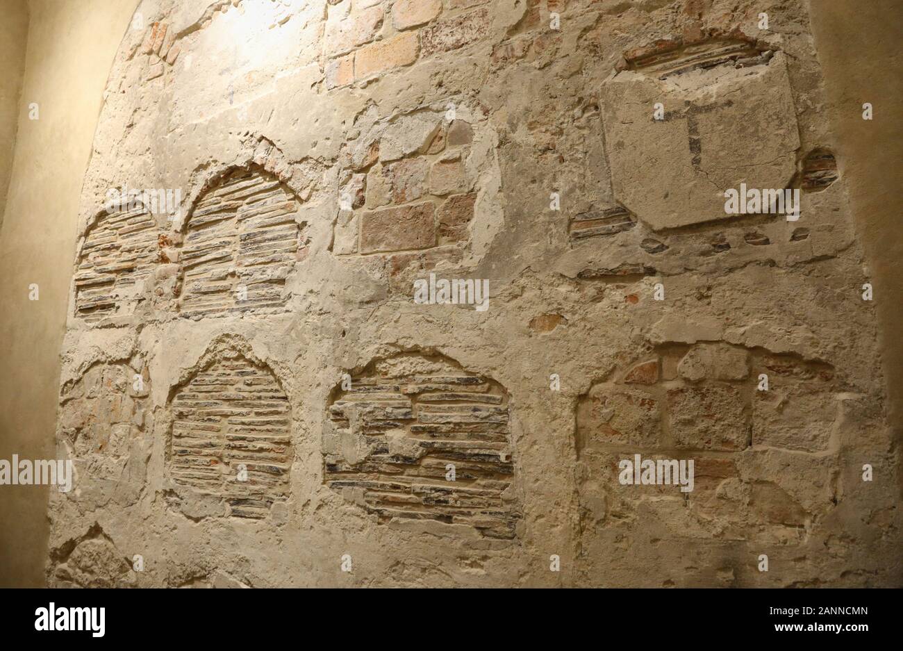 Cracovia. Cracovia. La Polonia. Cripta sotto la chiesa. Foto Stock