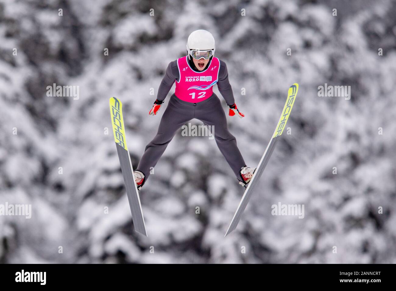 Losanna, Svizzera. 18th, 2020 gen. ORSET Johan Fredriksen (NOR) compete in combinata nordica: Uomini Individuale NH/6km Ski Jumping fase eliminatoria del concorso durante il Lausanne 2020 Olimpiadi della Gioventù a Les Tuffes Nordic Center su Sabato, 18 gennaio 2020. Losanna, Svizzera. Credito: Taka G Wu/Alamy Live News Foto Stock