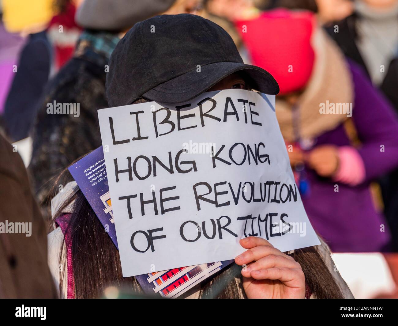 Whitehall, Londra, Regno Unito. 18 gennaio 2020. Una protesta per la lotta contro la disuguaglianza protesta a Whitehall, come parte di una giornata di azione in 30 paesi. Credito: Guy Bell/Alamy Live News Foto Stock