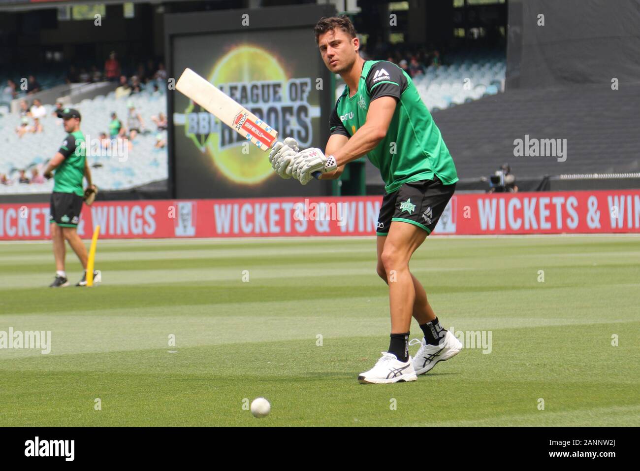 MCG , Melbourne, Victoria, Australia 18 Gennaio 2020 - KFC Big Bash league(BBL) corrispondono a 41 - Melbourne stelle uomini la riproduzione del Perth Scorchers uomini - Stelle battitore/Bowler Marcus Stoinis Pre Game-Melbourne stelle vinte da dieci corse.- credito immagine Brett Keating - Alamy Live News. Foto Stock