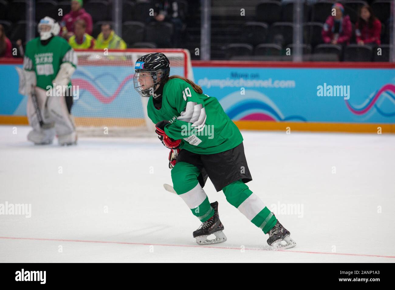 Jessie Taylor (15) del team GB compete nel torneo femminile di hockey su ghiaccio di Losanna 2020 NOC 3 il 3° turno preliminare del 10th gennaio 2020 Foto Stock