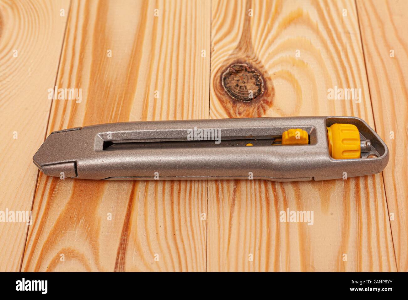 Il coltello è la costruzione. Stock photo ferro coltello di montaggio. Foto Stock