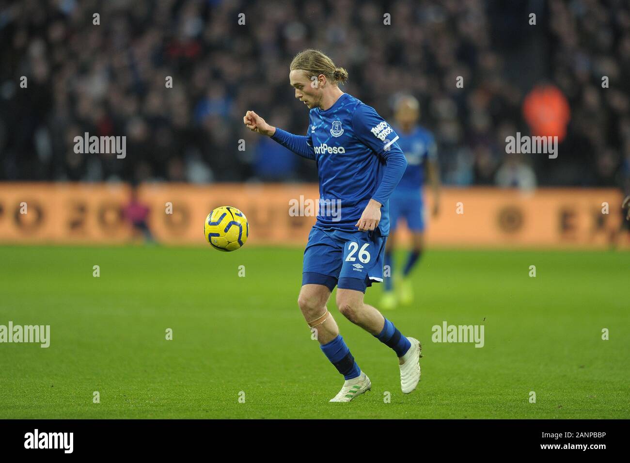 Lo stadio di Londra, Londra, Regno Unito. 18 gennaio 2020. Tom Davies di Everton durante il West Ham vs Everton, Premier League match al London Stadium xviii Gennaio 2020-solo uso editoriale nessun uso non autorizzato di audio, video, dati, calendari (al di fuori dell'UE), club/campionato loghi o 'live' servizi. Online in corrispondenza uso limitato a 45 immagini (+15 in tempo extra). Non utilizzare per emulare le immagini in movimento. Nessun uso in scommesse, giochi o un singolo giocatore/club/league pubblicazioni/servizi- Credito: Martin Dalton/Alamy Live News Foto Stock