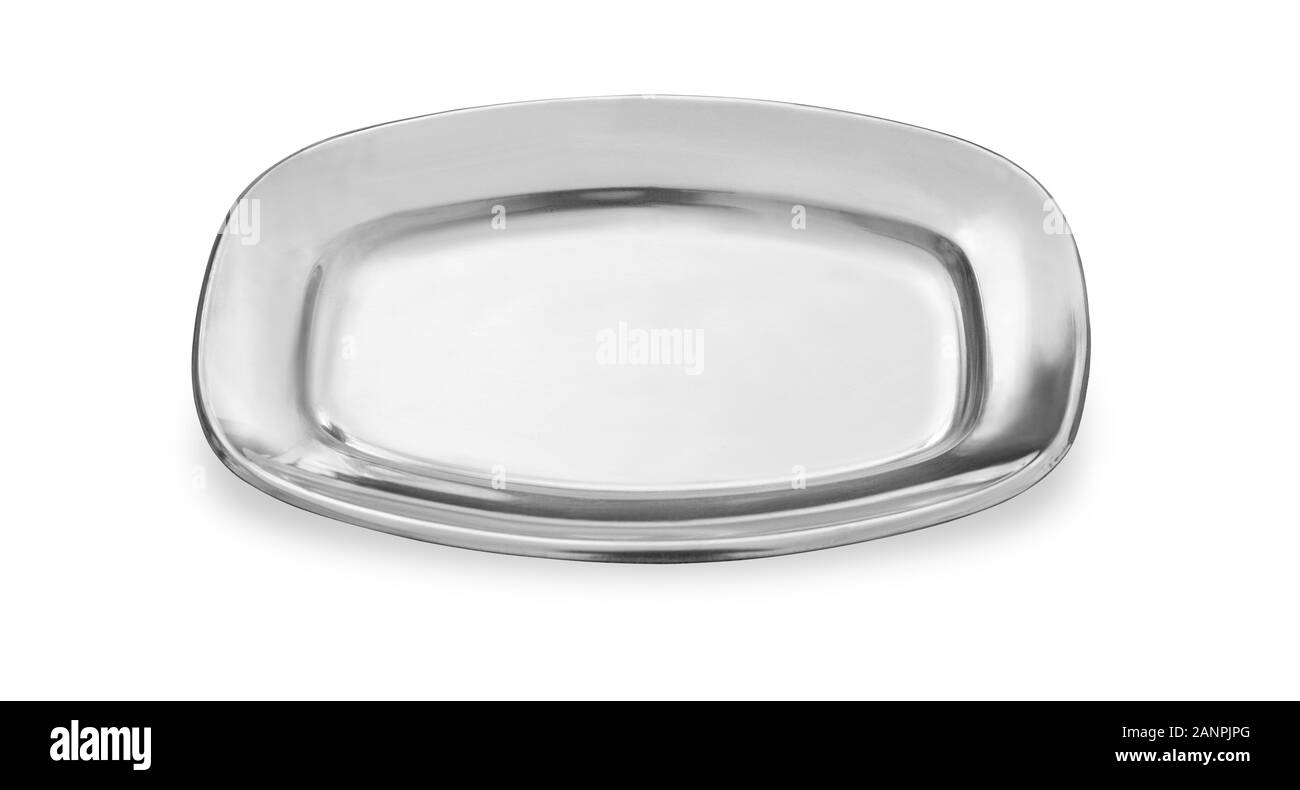 Metallo cromato piatto in acciaio isolati su sfondo bianco. Piatti di cottura per alimenti, piastra per cucina, con il tracciato di ritaglio Foto Stock