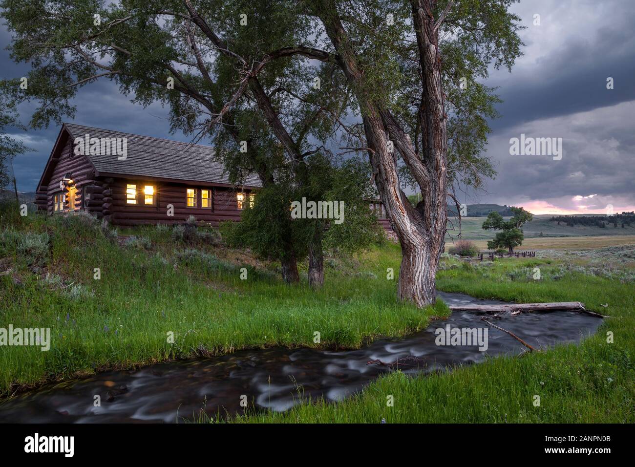 WY02722-00...WYOMING - Il Bunkhouse a Lamar Buffalo Ranch nel Lamar Valle del Parco Nazionale di Yellowstone. Foto Stock