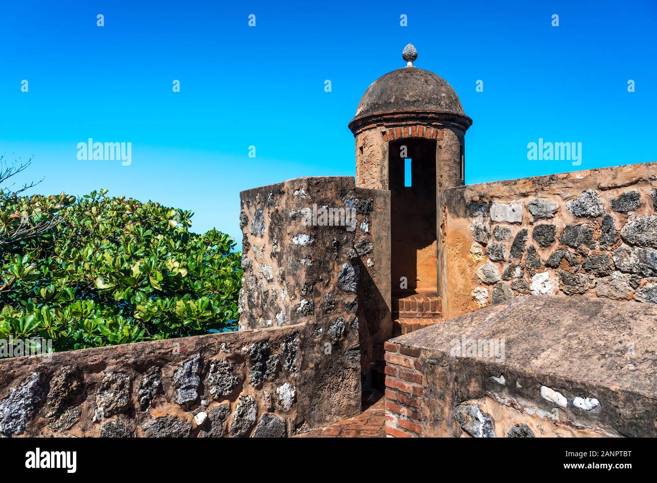 Fortaleza San Felipe è una storica fortezza spagnola situata nel nord della Repubblica Dominicana in provincia di Puerto Plata, dei Caraibi. Foto Stock