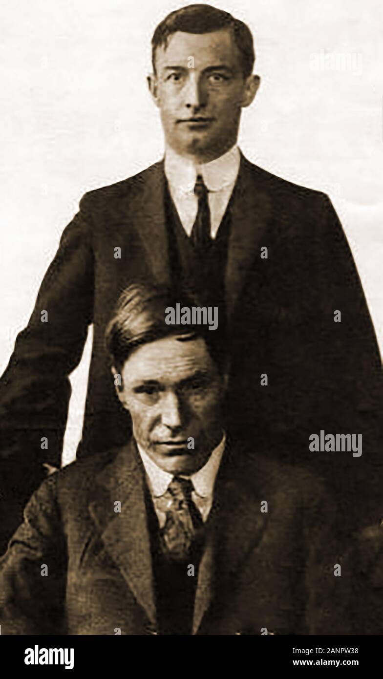 Un 1926 stampato ritratto dell'assassino americano "Barbablù" James Watson - (nato Charles Gillam e rinominato Giuseppe Olden da sua madre . 1871-1939) e il suo captor J B Armstrong del Armstrong Detective Agency (posteriore). Gillam (talvolta soprannominato il americano Jack lo Squartatore) ucciso almeno sette mogli (eventualmente 22 )tra 1918 e 1920. Egli è stato condannato a vita in prigione sulla confessione di sette omicidi il 10 maggio 1920 e morì in carcere il 15 ottobre 1939 Foto Stock