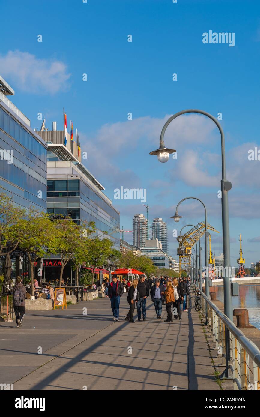 Nuovo ed esclusivo Dockland area Puerto Madero, membro di capitale Buenos Aires, Argentina, America Latina Foto Stock