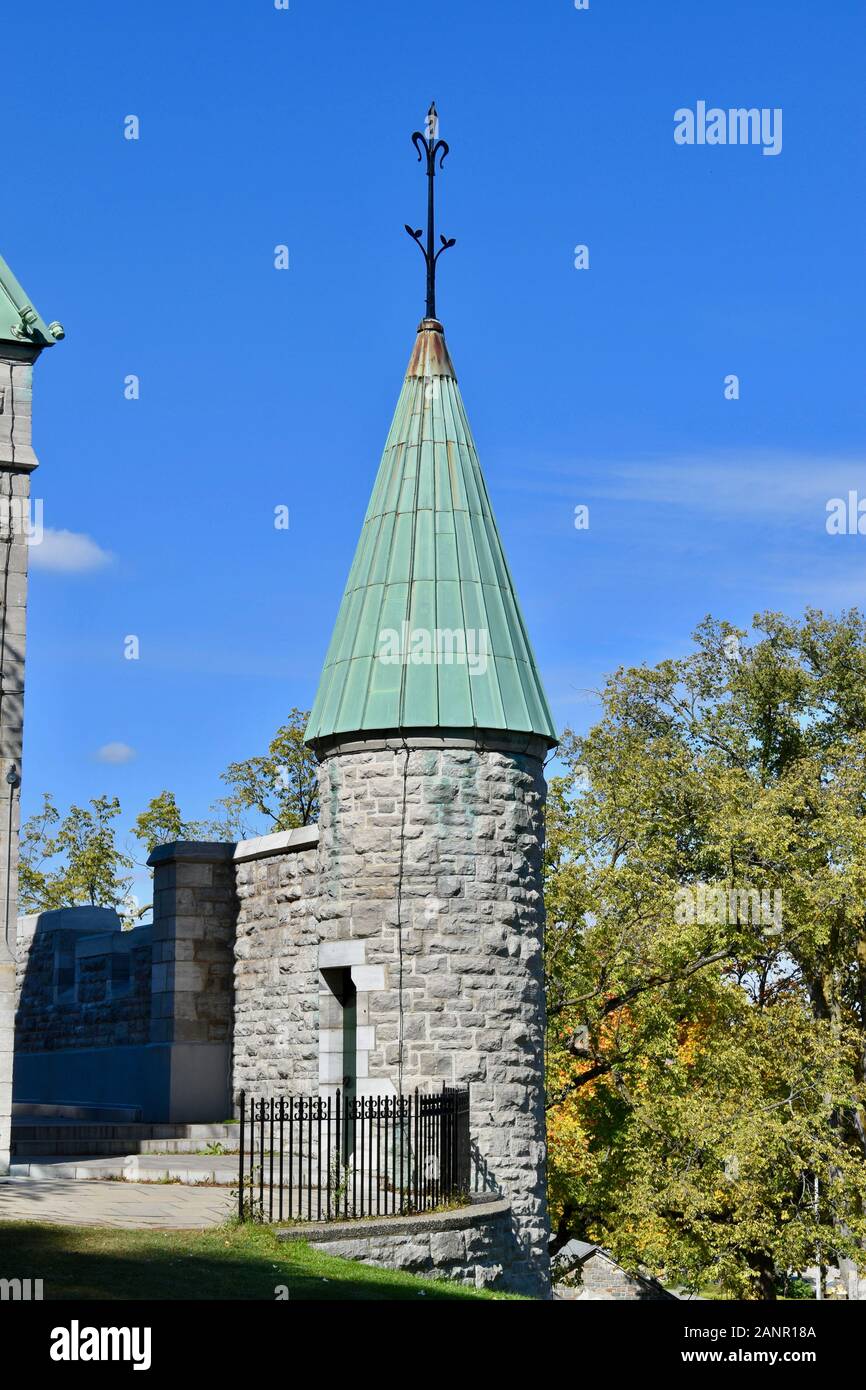 Le mura, le porte e le fortificazioni della città vecchia di Quebec Foto Stock