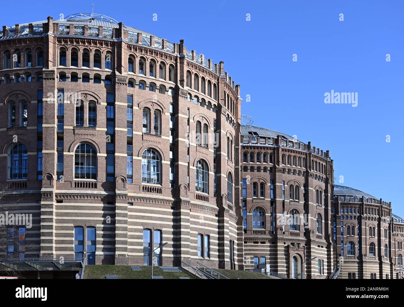 Vecchio gasometro per lo stoccaggio di gas punto di riferimento di Vienna Austria Foto Stock
