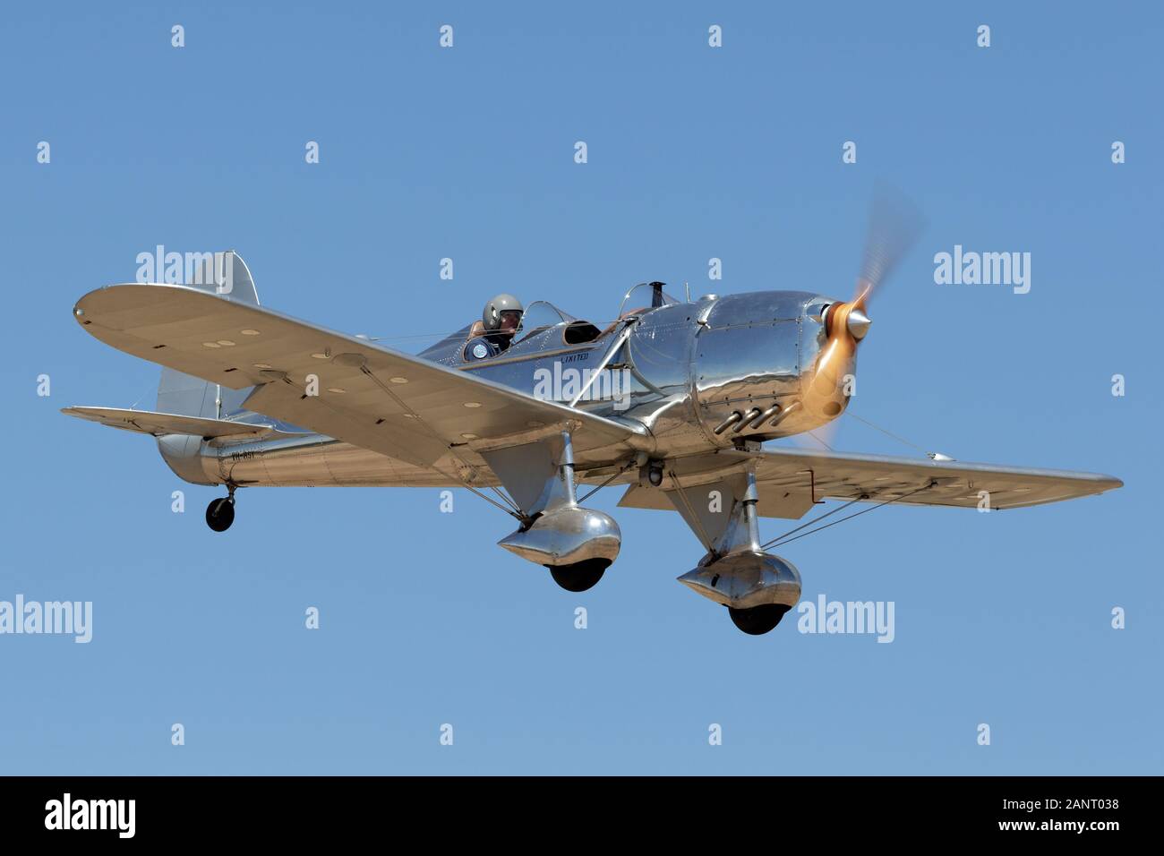 L'annata 1940 Ryan ST-M aeromobile VH-RSY sull approccio alla terra a Temora Aeroporto. Foto Stock