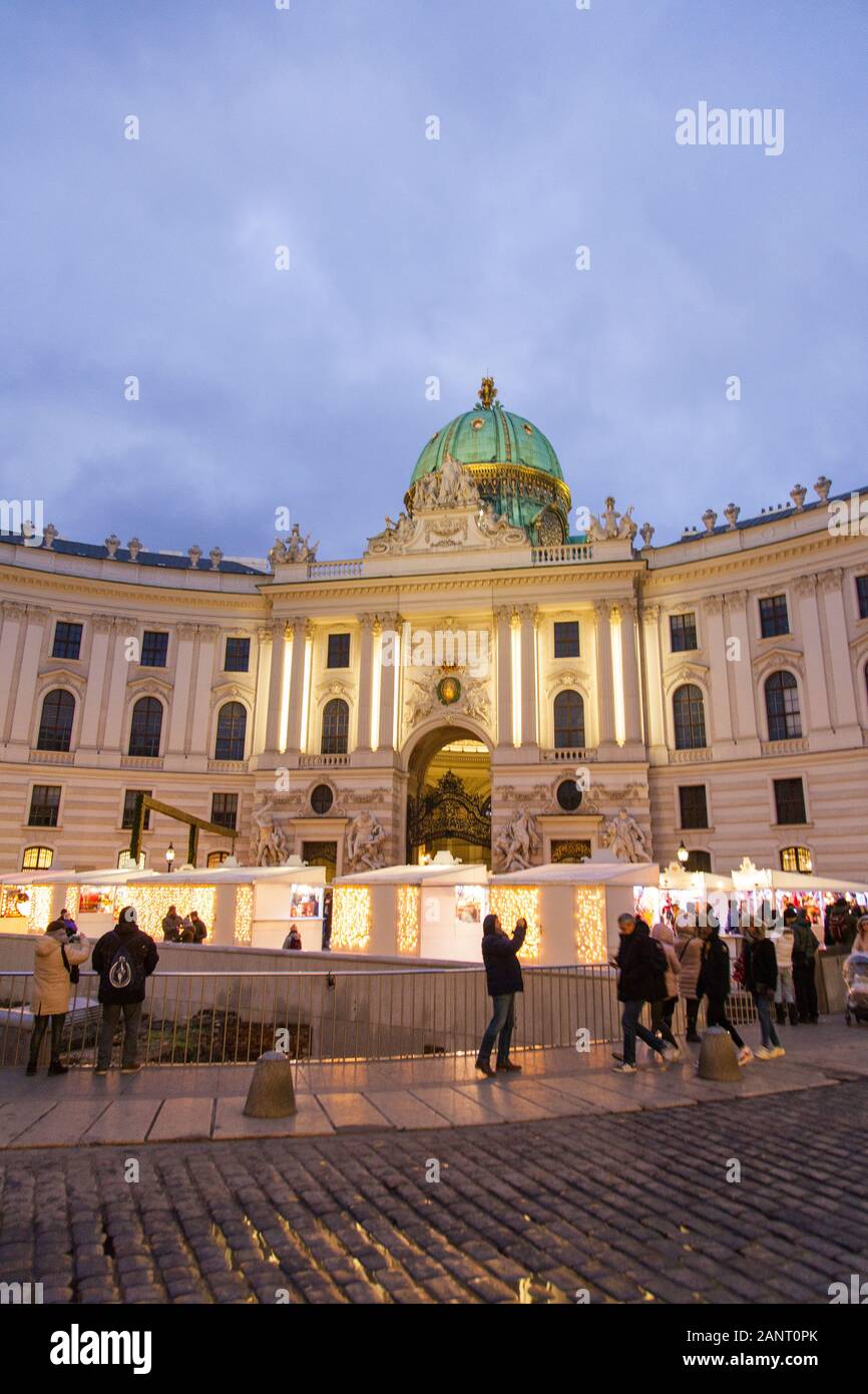 Palazzo di Hofburg gate, Vienna, Austria Foto Stock