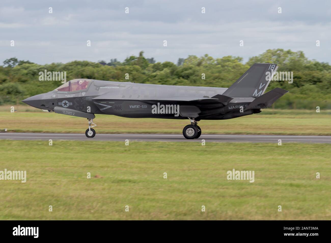 Lockheed Martin F-35un fulmine II sulla pista di rullaggio a RAF Fairford, Gloustershire, Regno Unito. per il RIAT 2016. Presa 8 luglio 2016. Foto Stock