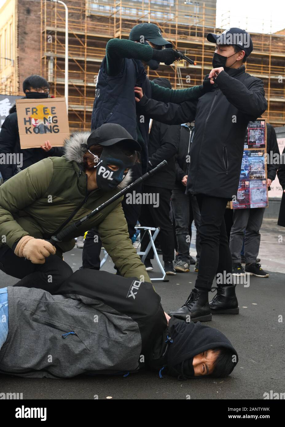 19 gennaio 2020, Glasgow, Scozia, Regno Unito. Gli studenti per la 'democrazia per Hong Kong in Scozia' protestano nel centro di Glasgow contro il trattamento riservato dal governo cinese ai residenti di Hong Kong descrivendo scene dei disordini e della polizia di Hong Kong. Alla manifestazione ha parlato anche un oratore di Amnesty International Foto Stock