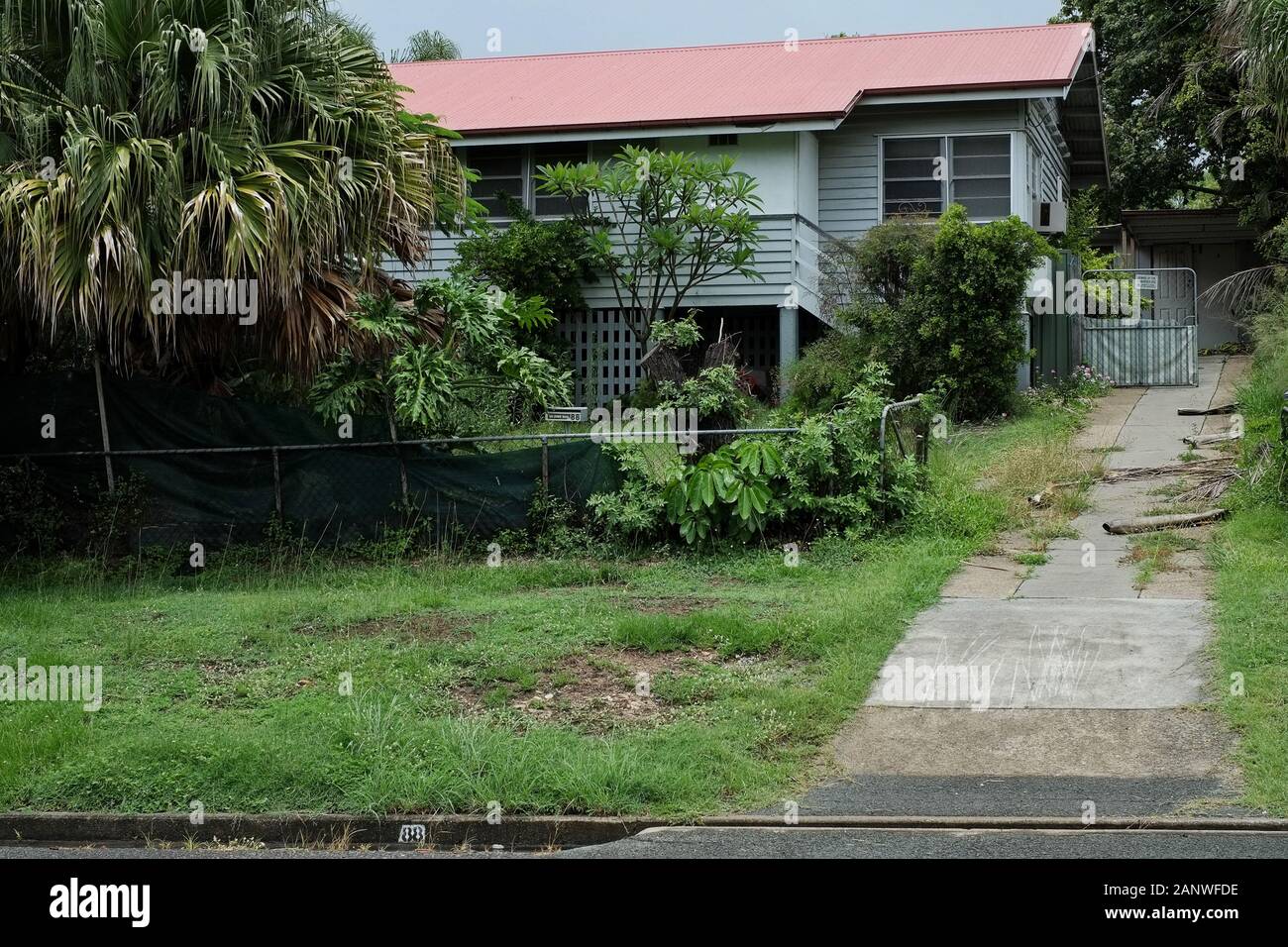 Post War Houses nei sobborghi di Brisbane di Carina, Camp Hill, Seven Hills e Cannon Hill, la loro topografia e i moderni equivalenti 'New queenslander' Foto Stock