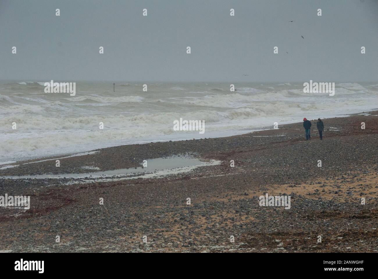 CROMER, Regno Unito - 13 ott 2013 - tempeste round Cromer Pier a CROMER Inghilterra NORFOLK REGNO UNITO Foto Stock