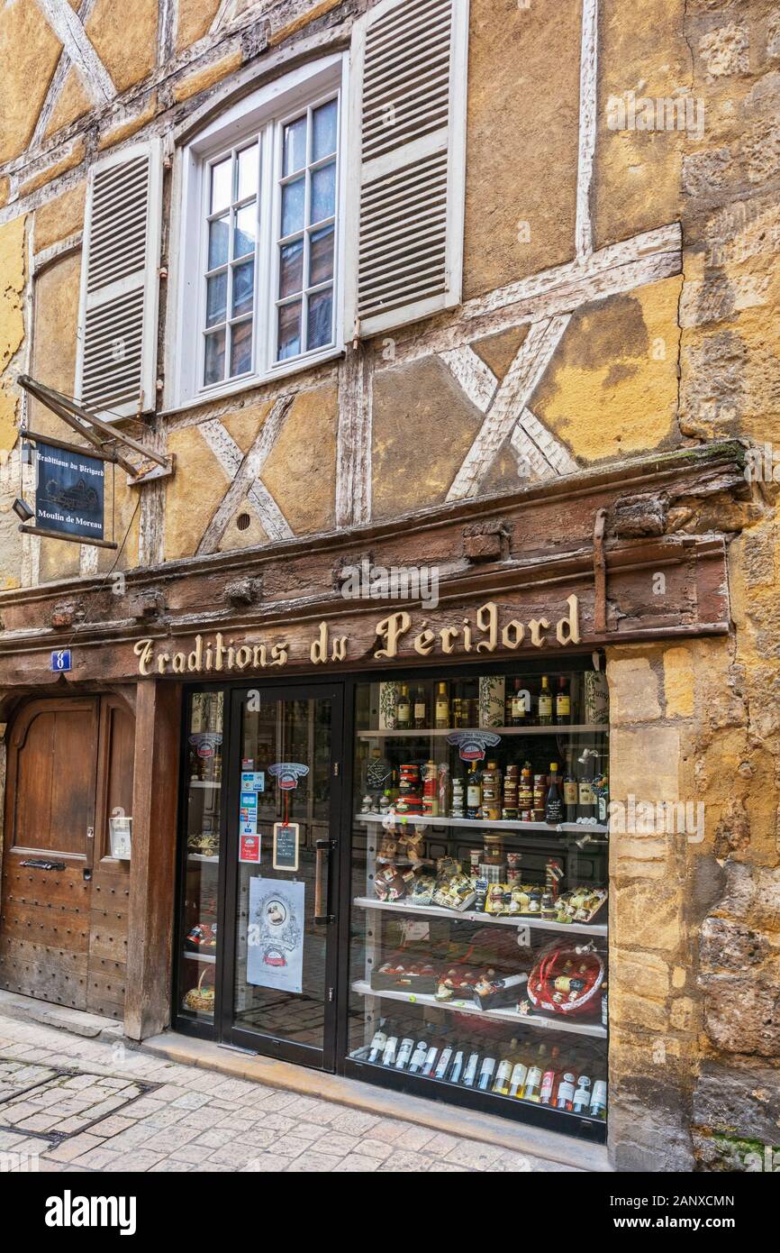 Francia, Dordogne, Sarlat-la-Caneda, negozio di vendita di foie gras e di altri prodotti del Perigord Foto Stock