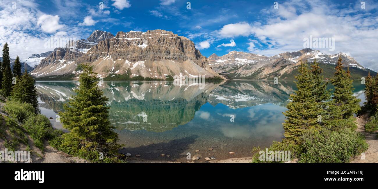 Vista panoramica del lago di prua in Montagne Rocciose, il Parco Nazionale di Banff, Canada. Foto Stock