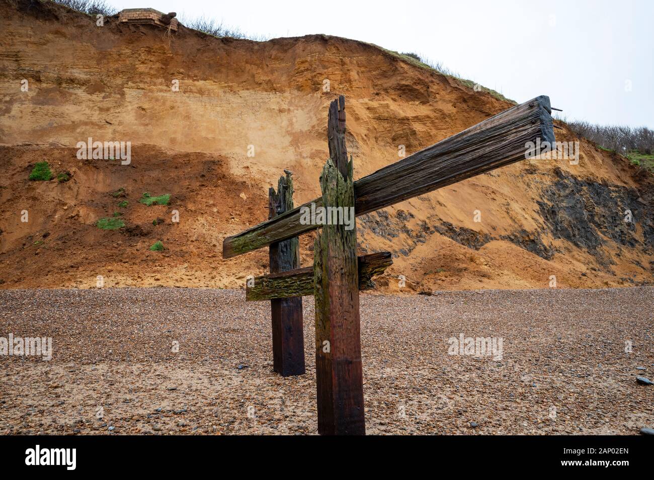 Effetti di erosione costiera Bawdsey Ferry Suffolk in Inghilterra Foto Stock